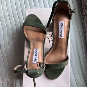 Steve Madden Womens Declair Sandal